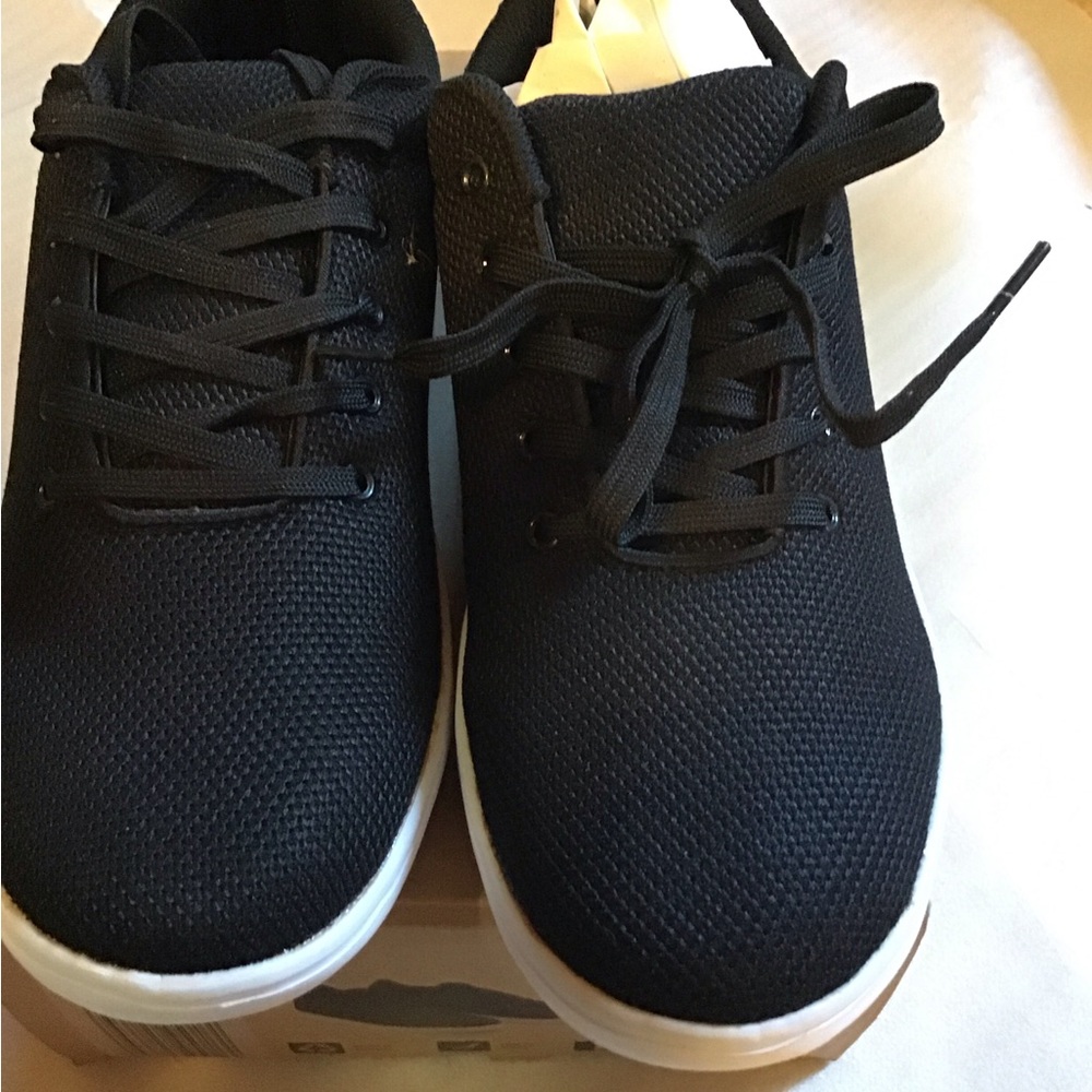 Black size 11 new in box  Men's Sneakers